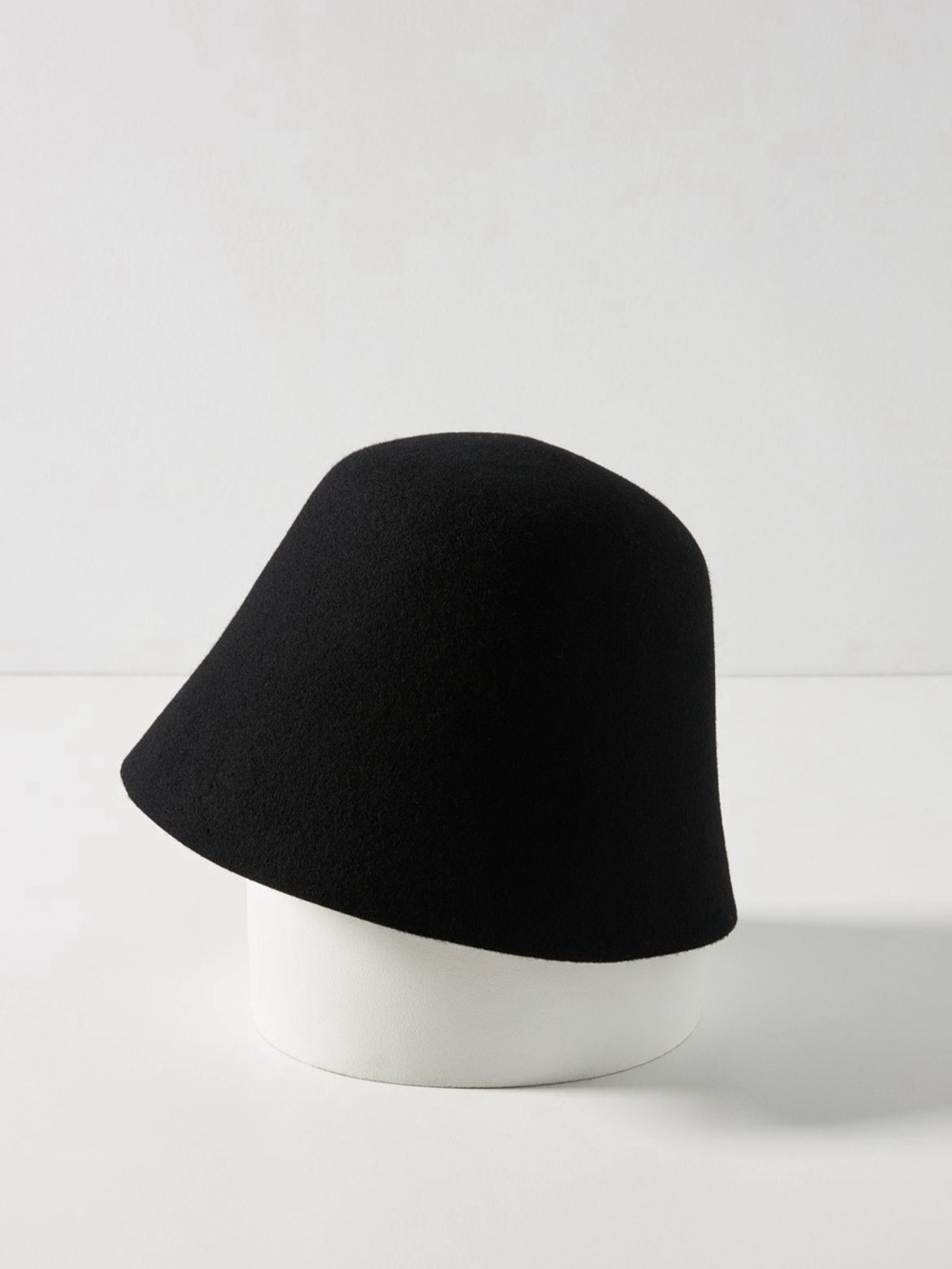 Anthropologie Black Felt Bell Bucket Hat - Picture 4 of 6